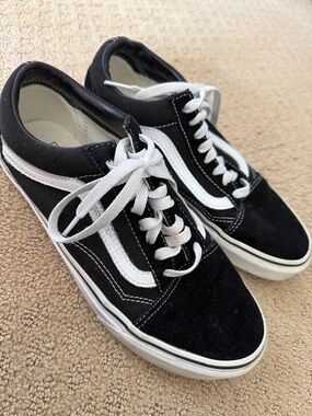 Vans Kids Black and White Old Skool Sneakers